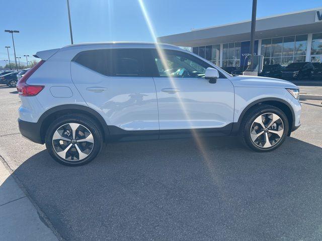 new 2025 Volvo XC40 car, priced at $39,995