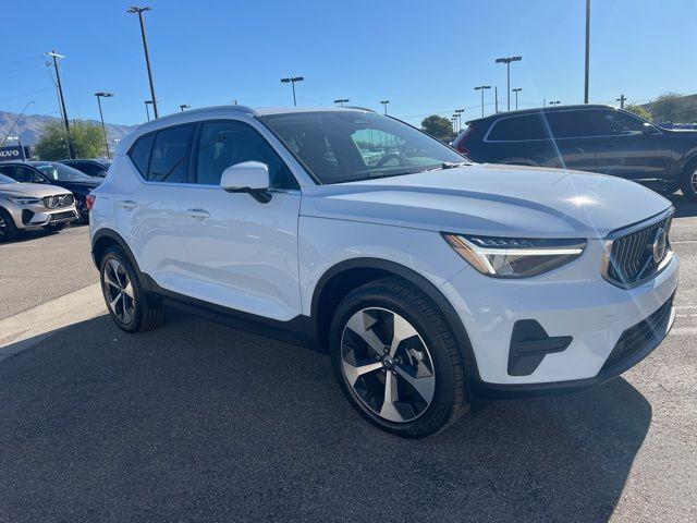 new 2025 Volvo XC40 car, priced at $39,995