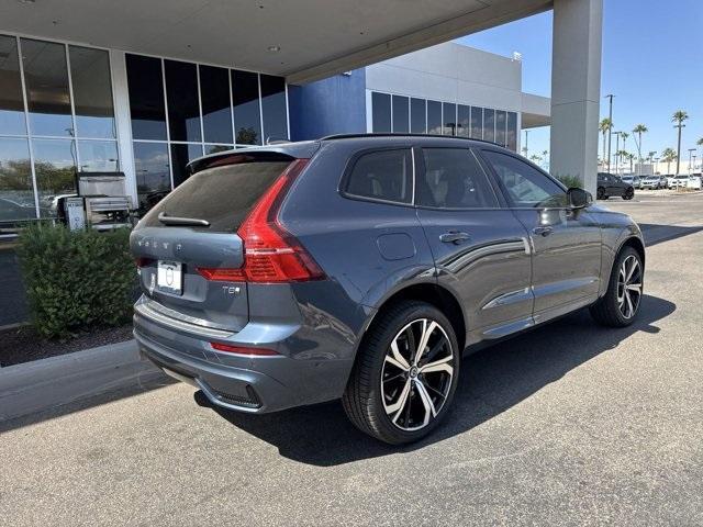 new 2025 Volvo XC60 Plug-In Hybrid car