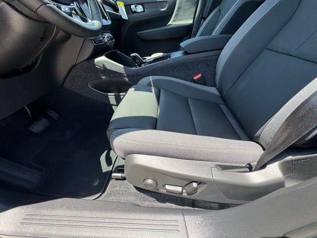 new 2025 Volvo EX40 car, priced at $56,660