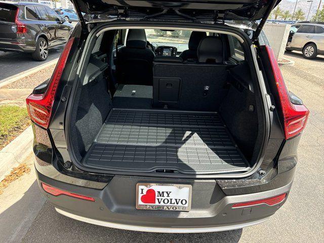 new 2024 Volvo XC40 car, priced at $45,995
