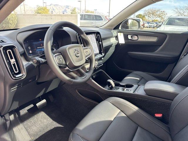 new 2025 Volvo XC40 car, priced at $45,016