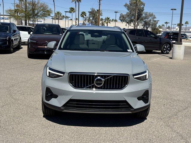 new 2025 Volvo XC40 car, priced at $51,661