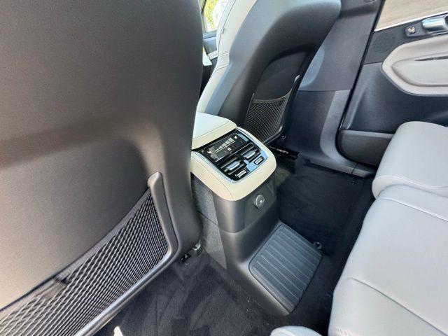 new 2026 Volvo XC90 car, priced at $80,238