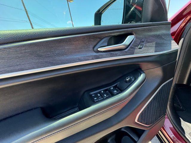 used 2021 Jeep Grand Cherokee L car, priced at $28,497