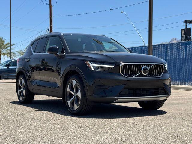 new 2025 Volvo XC40 car, priced at $46,075