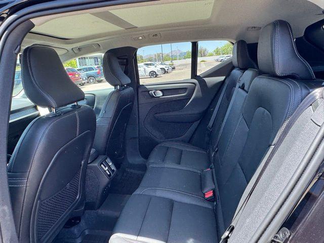 new 2025 Volvo XC40 car, priced at $46,075