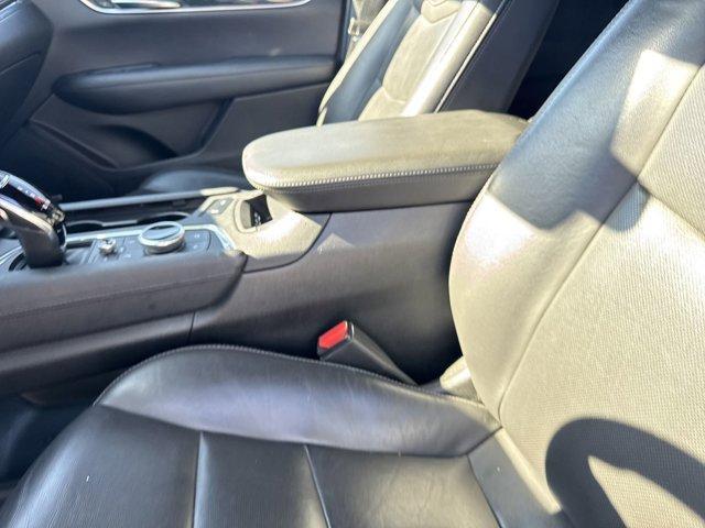 used 2022 Cadillac XT5 car, priced at $26,618