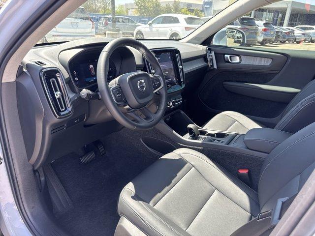 new 2025 Volvo XC40 car, priced at $45,246