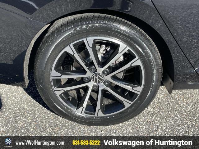 used 2024 Volkswagen Jetta car