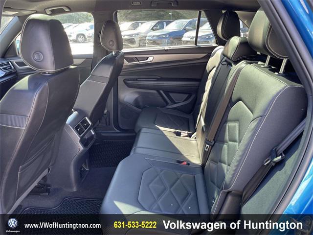 used 2025 Volkswagen Atlas Cross Sport car