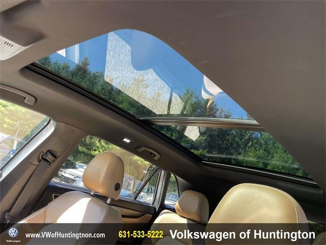 used 2025 Volkswagen Atlas Cross Sport car