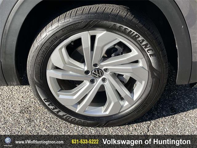 used 2023 Volkswagen Atlas car, priced at $33,300