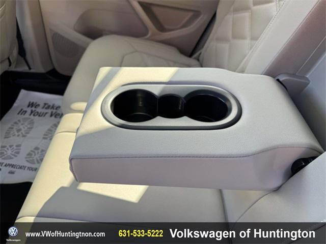 used 2025 Volkswagen Atlas car