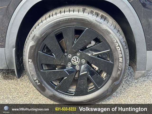 used 2025 Volkswagen Atlas Cross Sport car, priced at $39,480
