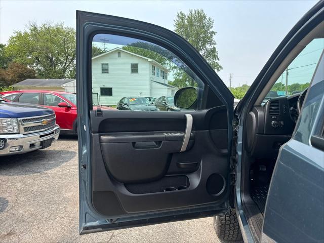 used 2011 Chevrolet Silverado 2500 car, priced at $14,990