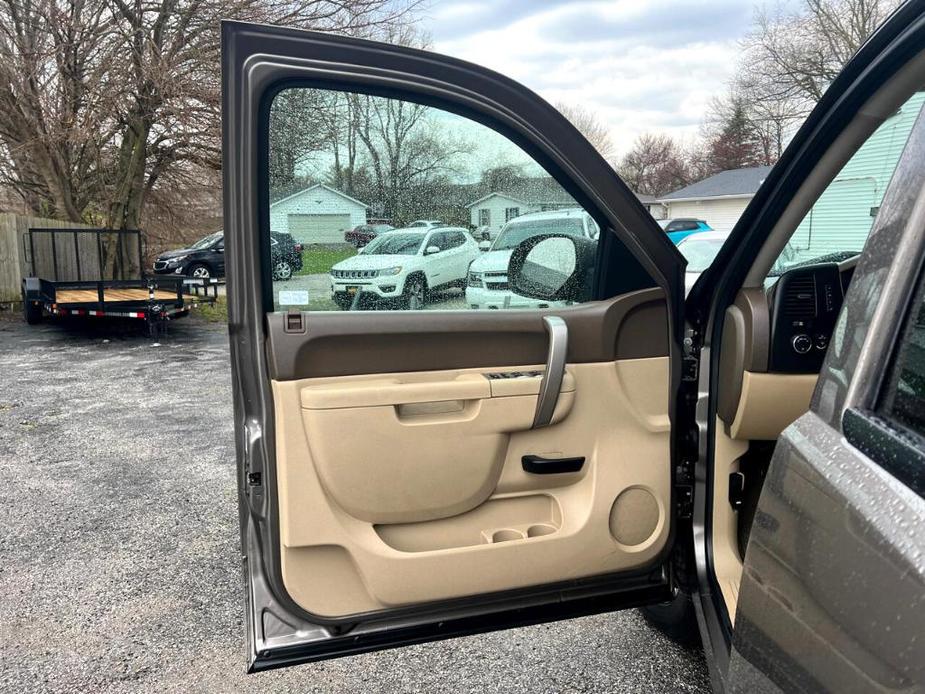 used 2012 Chevrolet Silverado 1500 car, priced at $15,990