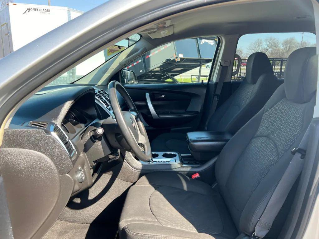 used 2009 GMC Acadia car, priced at $5,990