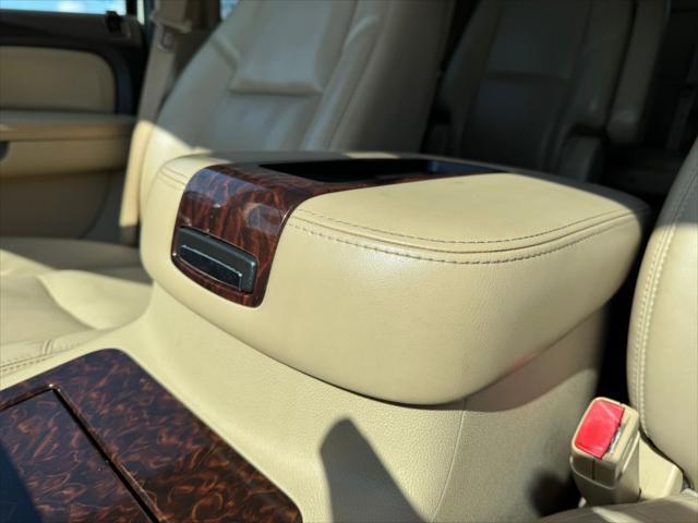 used 2009 GMC Yukon car, priced at $12,990