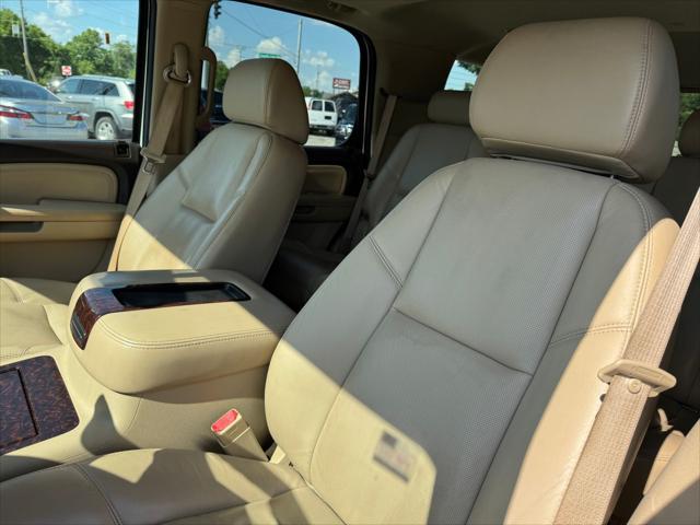 used 2009 GMC Yukon car, priced at $12,990