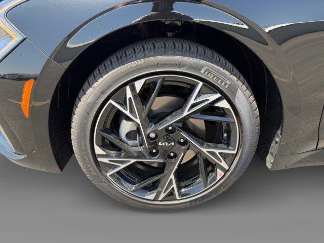 new 2025 Kia K5 car, priced at $30,846