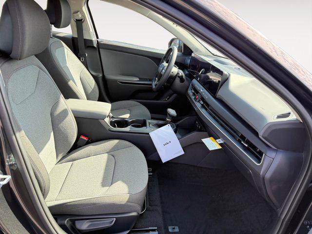 new 2025 Kia K4 car, priced at $23,198