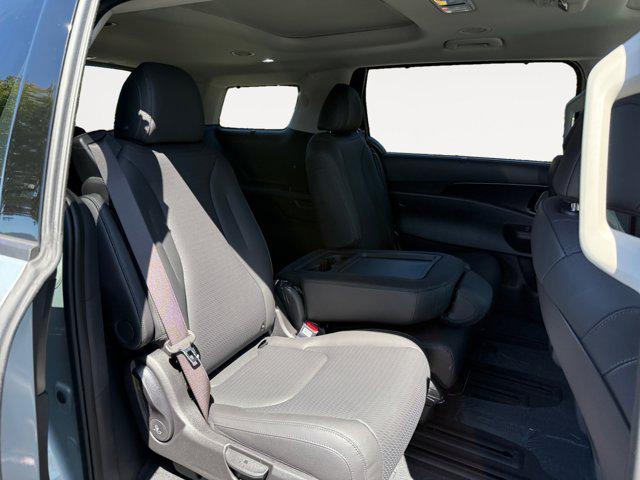 new 2025 Kia Carnival car, priced at $49,600