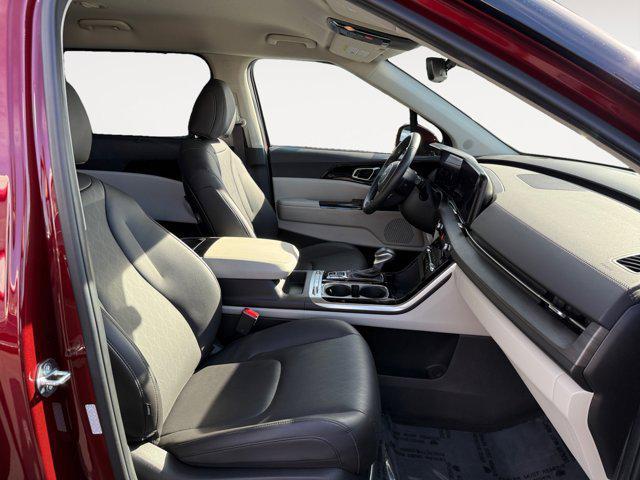 used 2024 Kia Carnival car, priced at $38,318