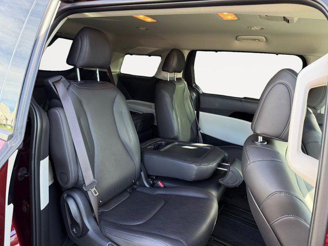 used 2024 Kia Carnival car, priced at $38,318