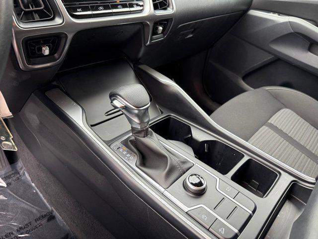 used 2023 Kia Sorento car, priced at $24,717