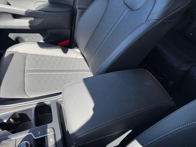new 2025 Kia Sorento car, priced at $36,931