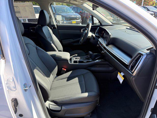 new 2025 Kia Sorento car, priced at $36,931