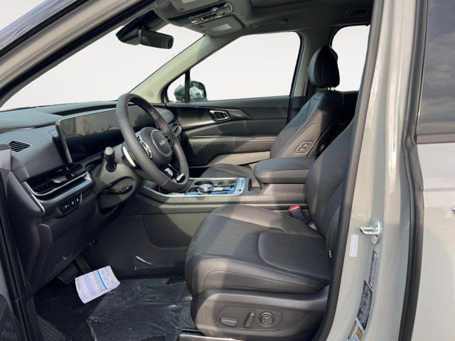 new 2025 Kia Carnival Hybrid car, priced at $50,330