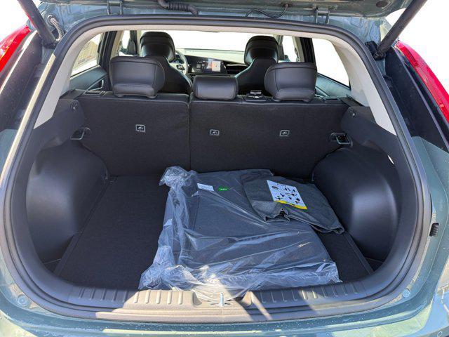 new 2025 Kia Niro car, priced at $33,388