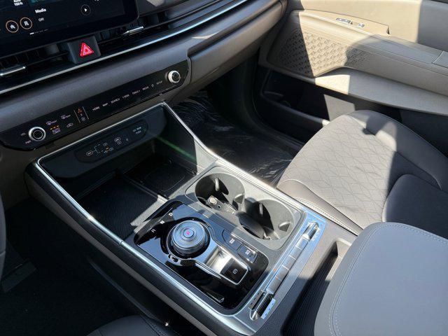 new 2025 Kia Carnival Hybrid car, priced at $47,548