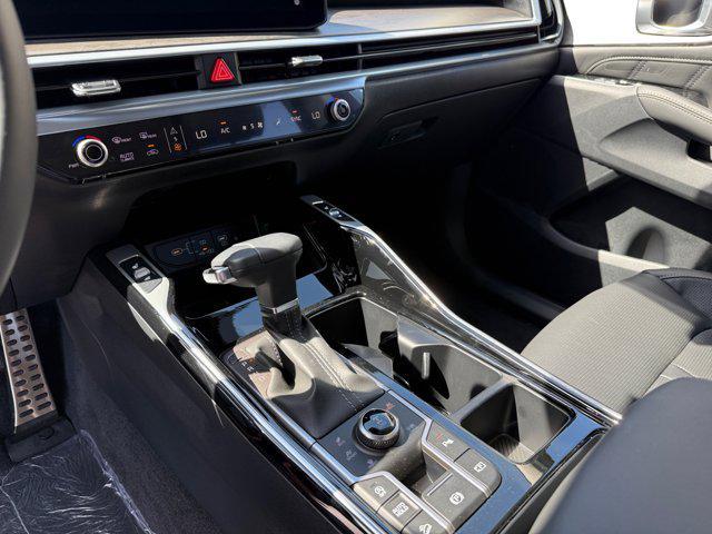 new 2025 Kia Sorento car, priced at $43,475
