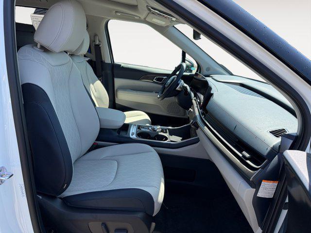 new 2025 Kia Carnival Hybrid car, priced at $50,987