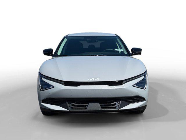 new 2025 Kia EV6 car, priced at $47,957