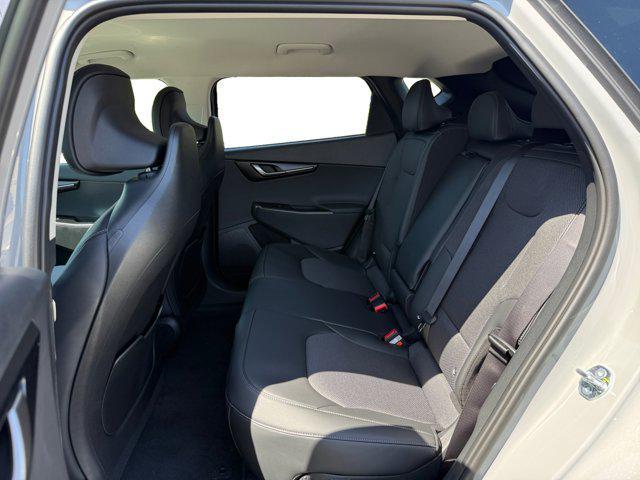 new 2025 Kia EV6 car, priced at $47,957