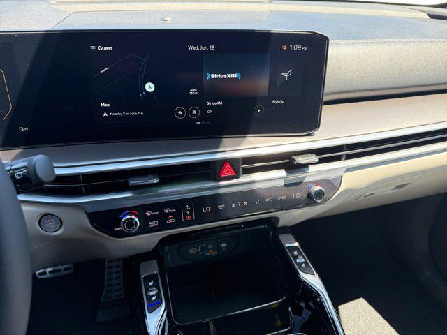 new 2025 Kia Sorento Hybrid car, priced at $46,892