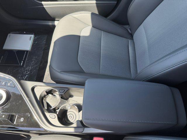 new 2025 Kia Niro Plug-In Hybrid car, priced at $34,352
