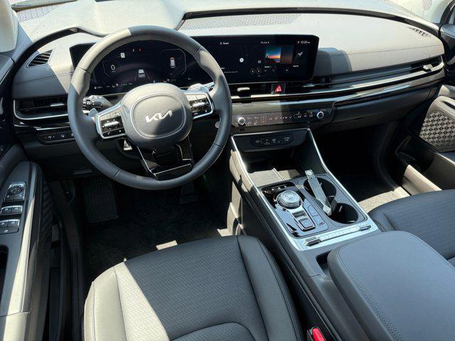 new 2026 Kia Carnival Hybrid car, priced at $55,285