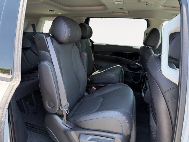new 2026 Kia Carnival Hybrid car, priced at $55,285