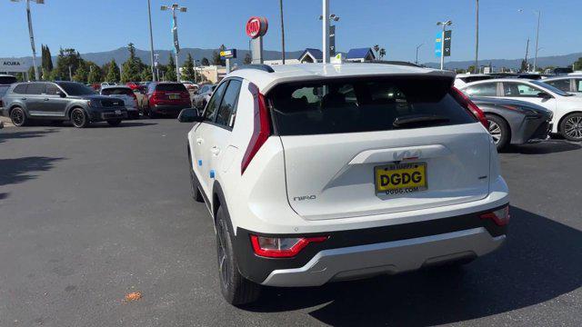 new 2024 Kia Niro Plug-In Hybrid car, priced at $36,400