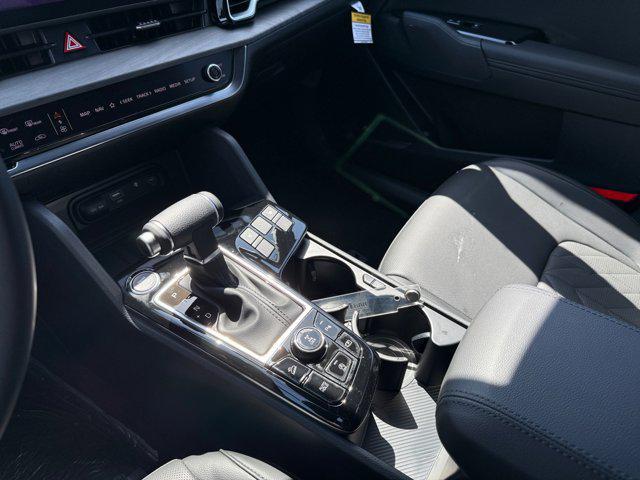 new 2025 Kia Sportage car, priced at $35,755