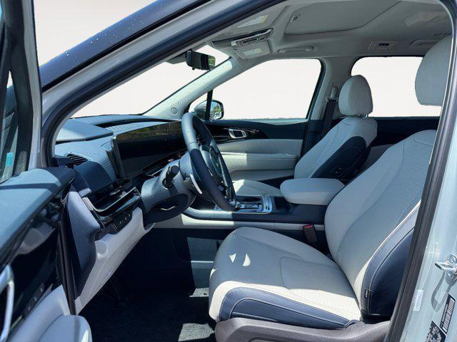 new 2026 Kia Carnival Hybrid car, priced at $55,285
