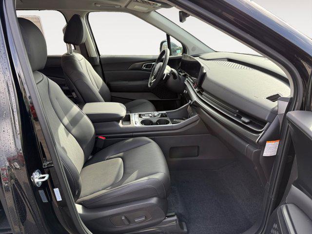 new 2025 Kia Carnival Hybrid car, priced at $51,545