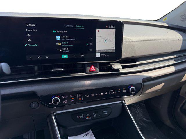 new 2026 Kia Carnival Hybrid car, priced at $50,285