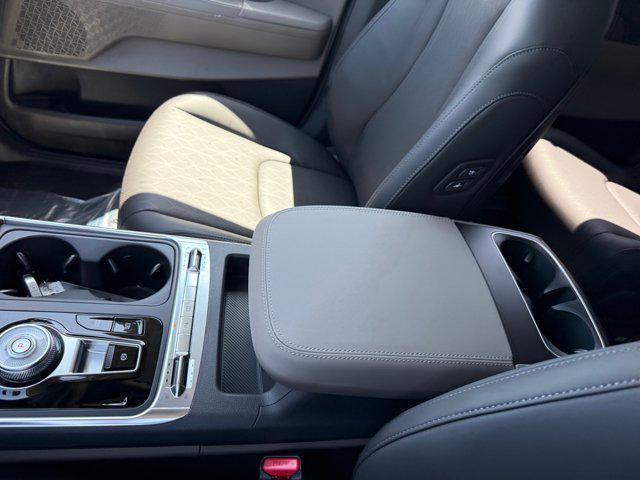 new 2026 Kia Carnival Hybrid car, priced at $50,285