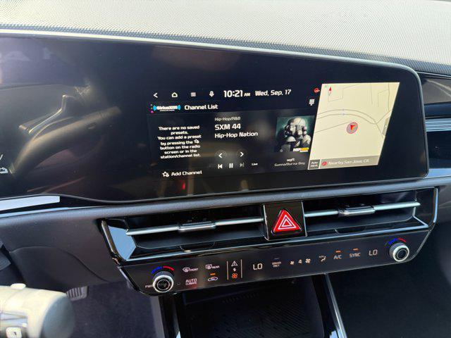 new 2025 Kia Niro car, priced at $30,028